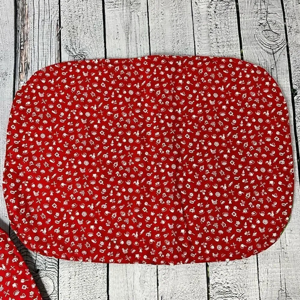 Set of 4 Vintage Quilted Christmas Placemats